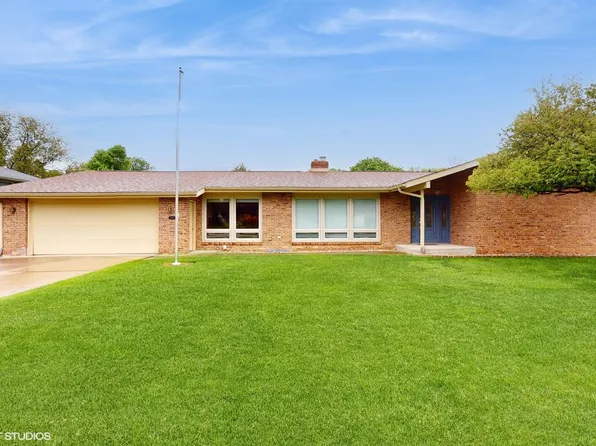 4243 Browning Dr, Saint Joseph, MI 49085