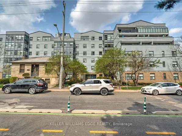 175 Hunter St E #404, Hamilton, ON L8N 4E7