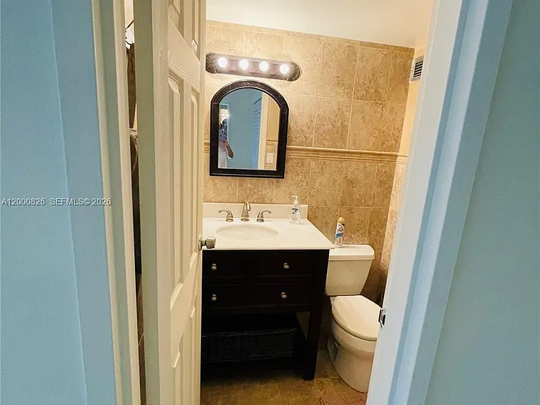 17021 N Bay Rd #318 — Photo 11