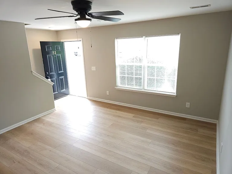 705 Crestland Ave #B1 — Photo 2