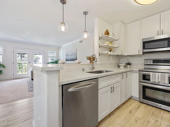 2nd image of 506 Canyon Dr Unit 74