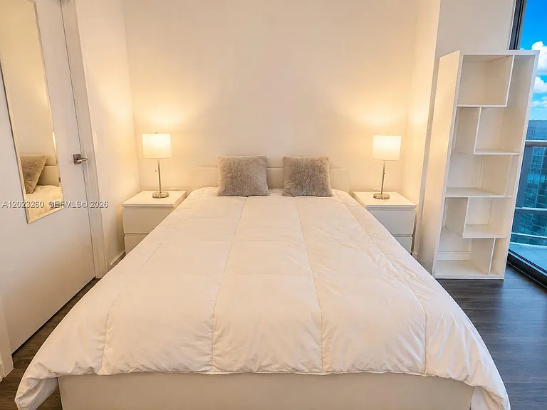 45 SW 9th St #2908 — Photo 11