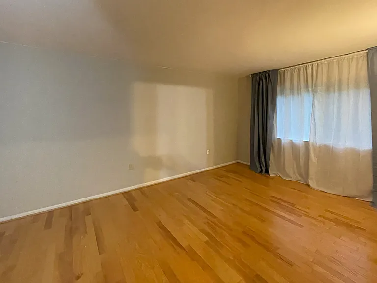 12301 Braxfield Ct #15 — Photo 2