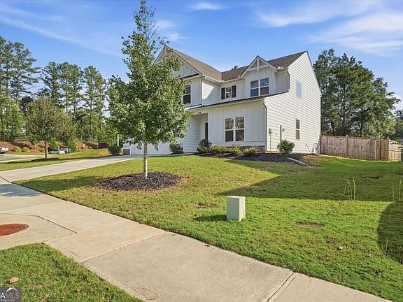 2nd image of 517 Edgemore Rd