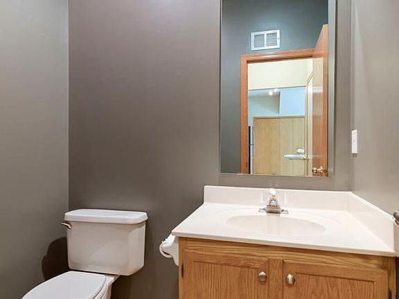 5th image of 14148 Plymouth Ave #40