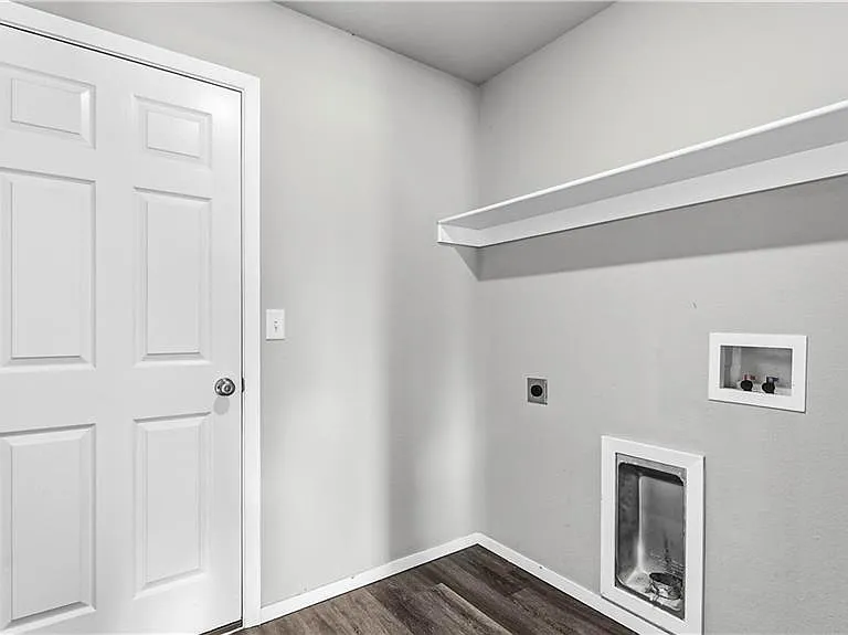 1405 S Corsac St — Photo 17