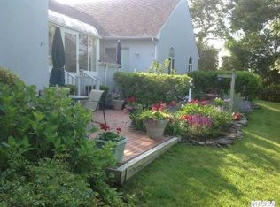 400 Noyack Rd APT C3, Southampton, NY 11968