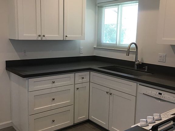 5th image of 6197 W Walbrook Dr