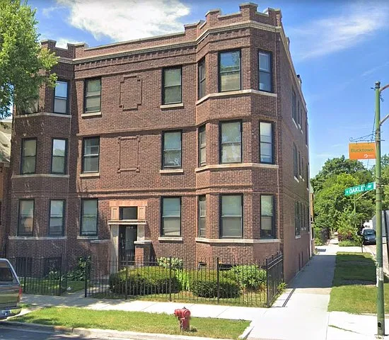 2116 N Oakley Ave #1S
