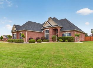 124 Flora Cir, Warner Robins, GA 31088