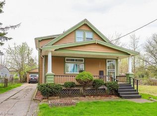 12604 Farringdon Ave, Cleveland, OH 44105