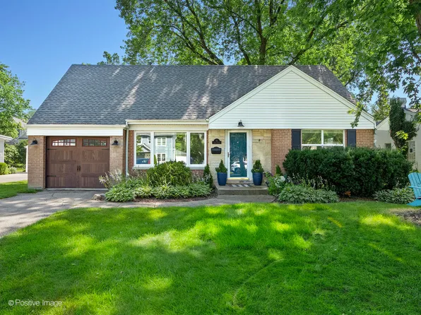 19 Indian Dr, Clarendon Hills, IL 60514