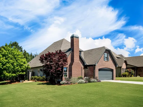 1001 Aronimink Dr, Calera, AL 35040