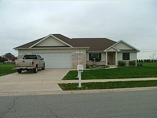 1st image of 6929 Fox Tail Ave