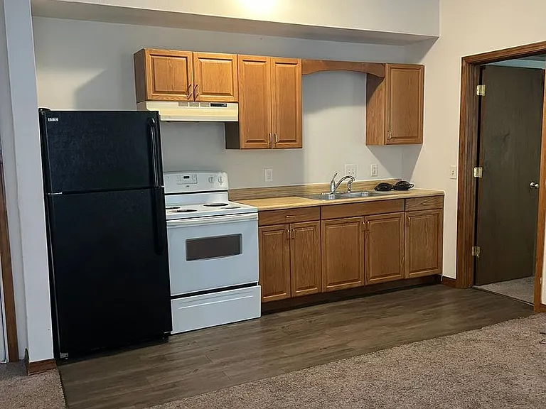 Swingle House Apartments — Photo 2