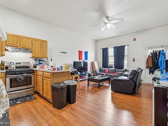 5th image of 4127 Cresson St