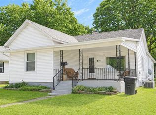 932 S Broadway Avenue, Springfield, MO 65806