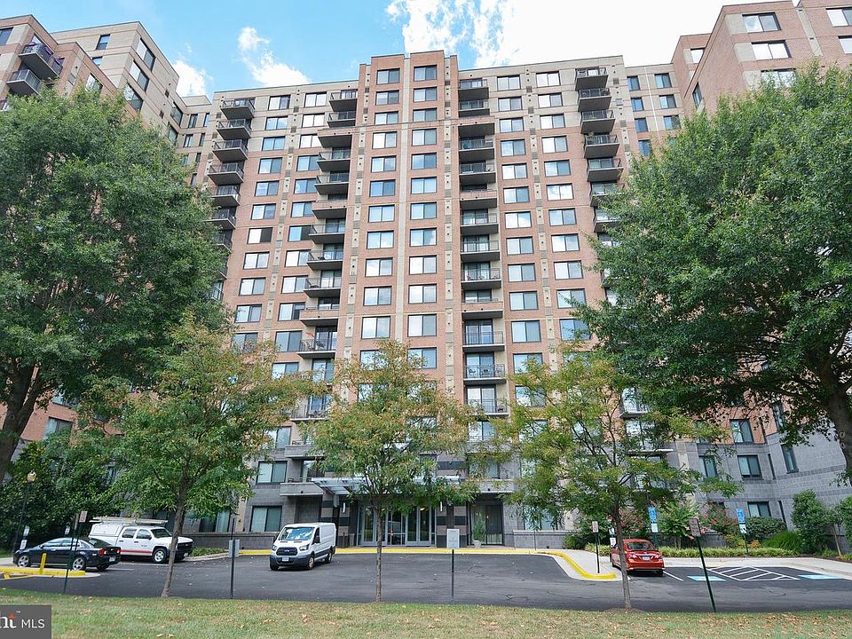 1st image of 2451 Midtown Ave #1421