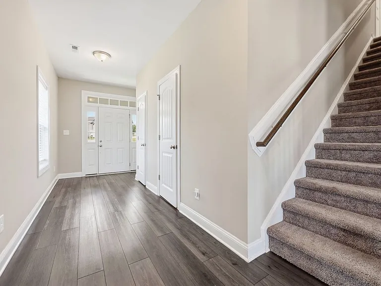 47 Hemming Ct — Photo 5