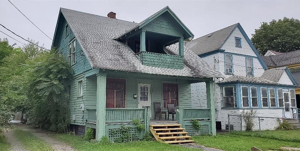 1st image of 112 Randall Ave