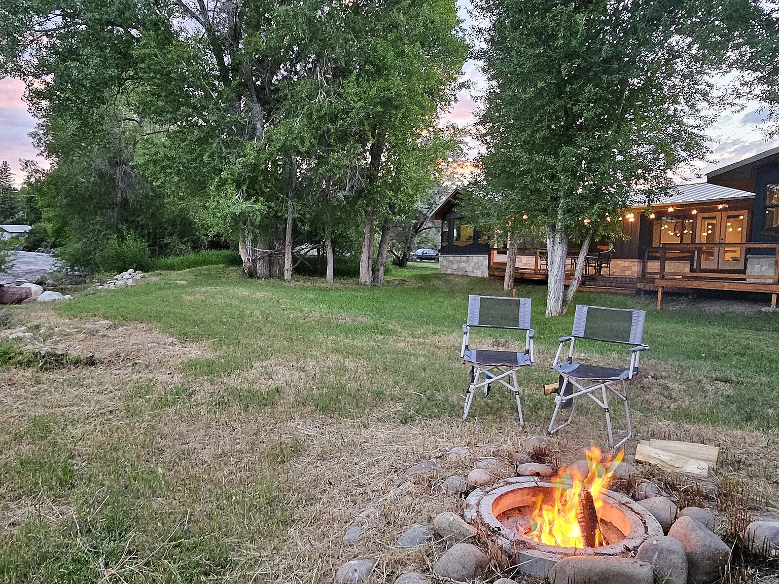 5 bed, 2525 sqft, $2,295 — Photo 2