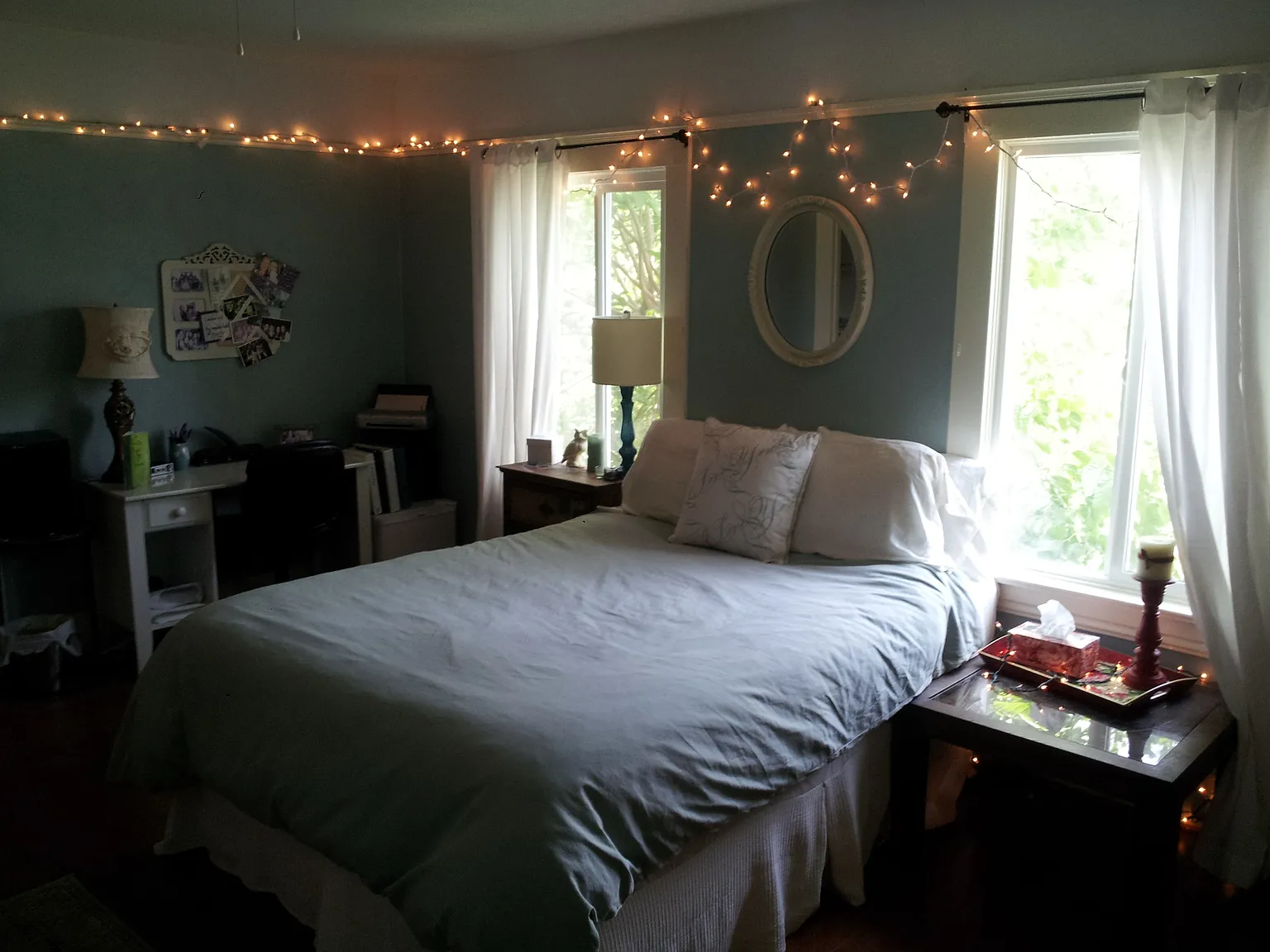 9 bed, 4000 sqft, $700 — Photo 1