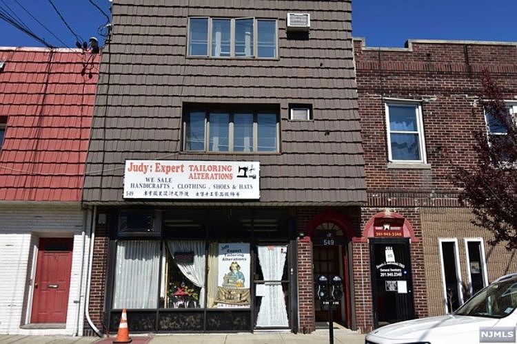 1st image of 549 Anderson Ave Floor 2