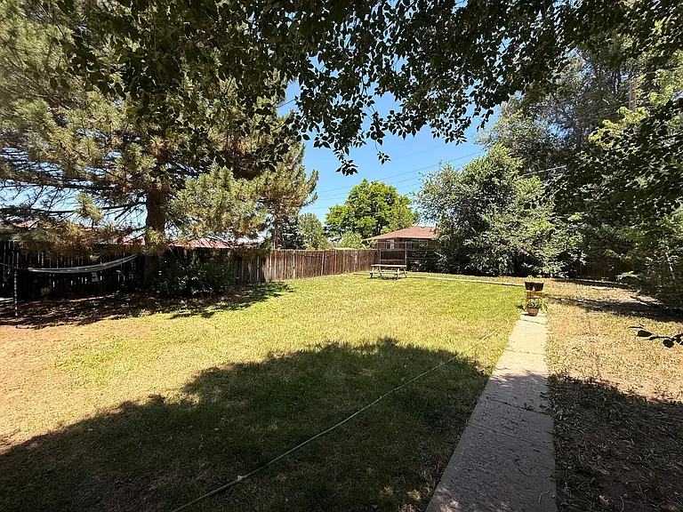 1670 S Franklin St — Photo 24