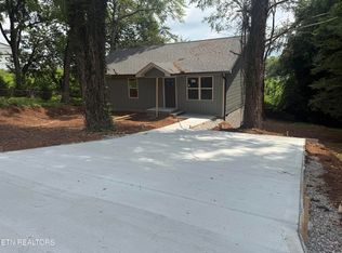 119 E Wadsworth Cir, Oak Ridge, TN 37830