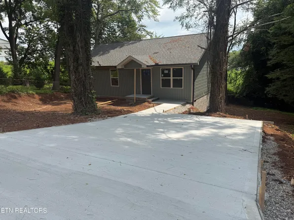 119 E Wadsworth Cir, Oak Ridge, TN 37830