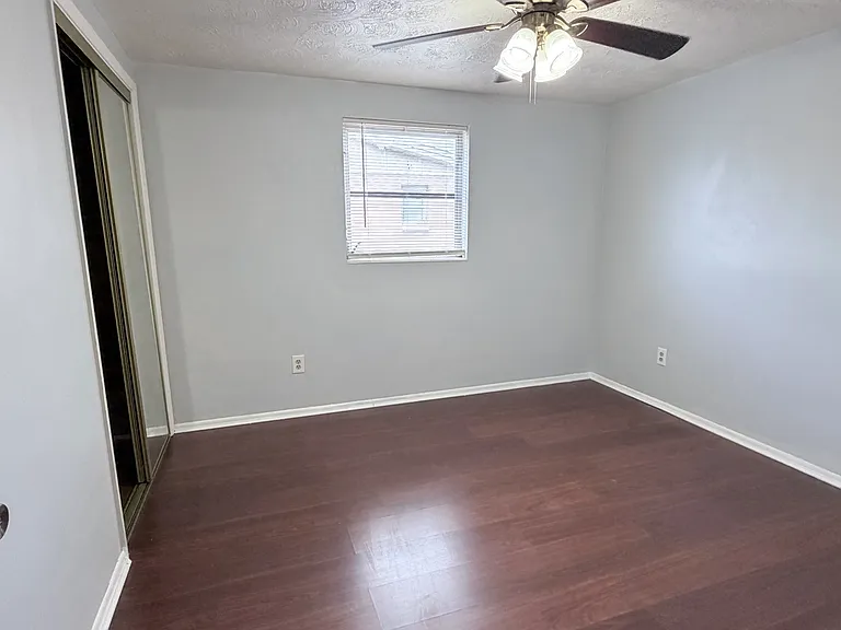 5047 Victoria Ln — Photo 8