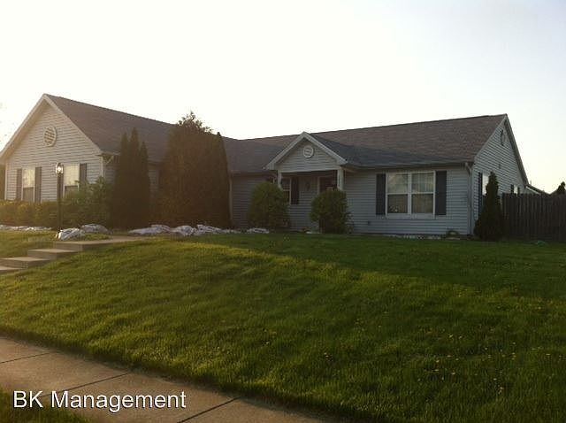 1st image of 2820 Grackle Ln