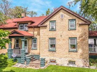 W5130 Schaefer Rd, MENASHA, WI 54952