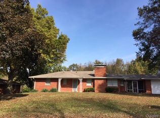 20 Dianne Dr, Belleville, IL 62220