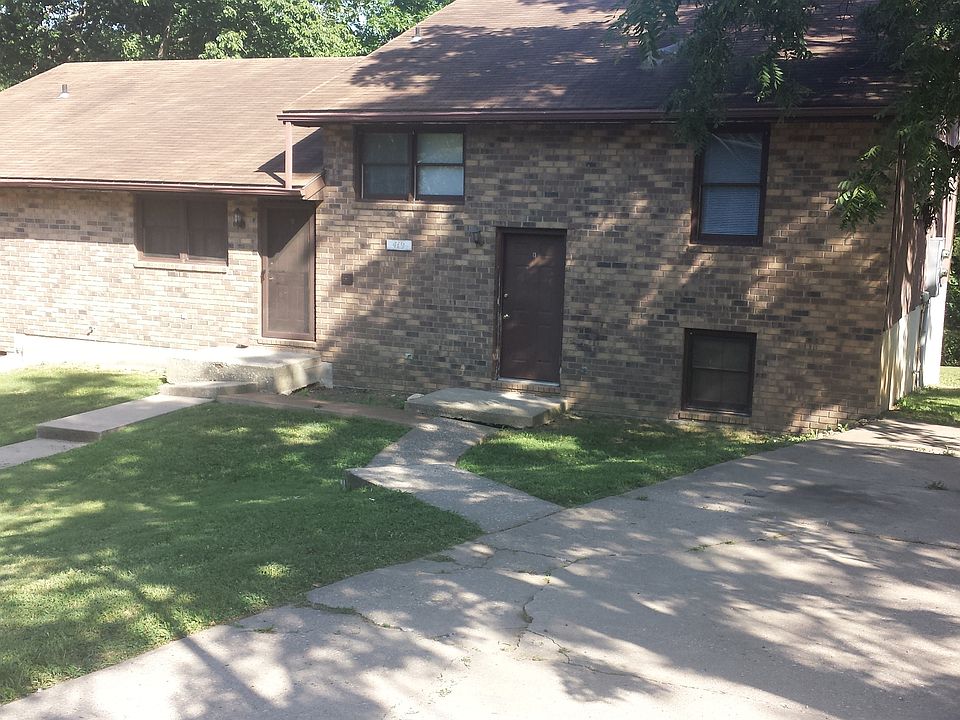 2nd image of 419 Hutton Ln #B