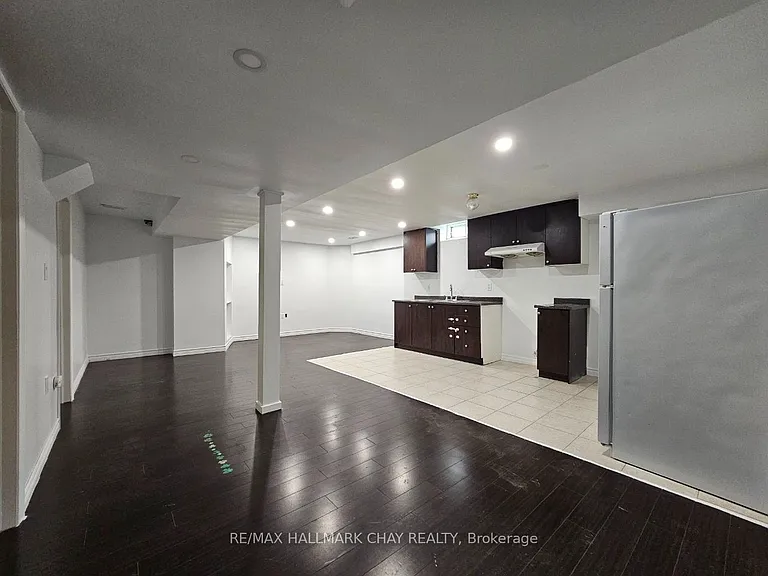 219 Wessenger Dr — Photo 31