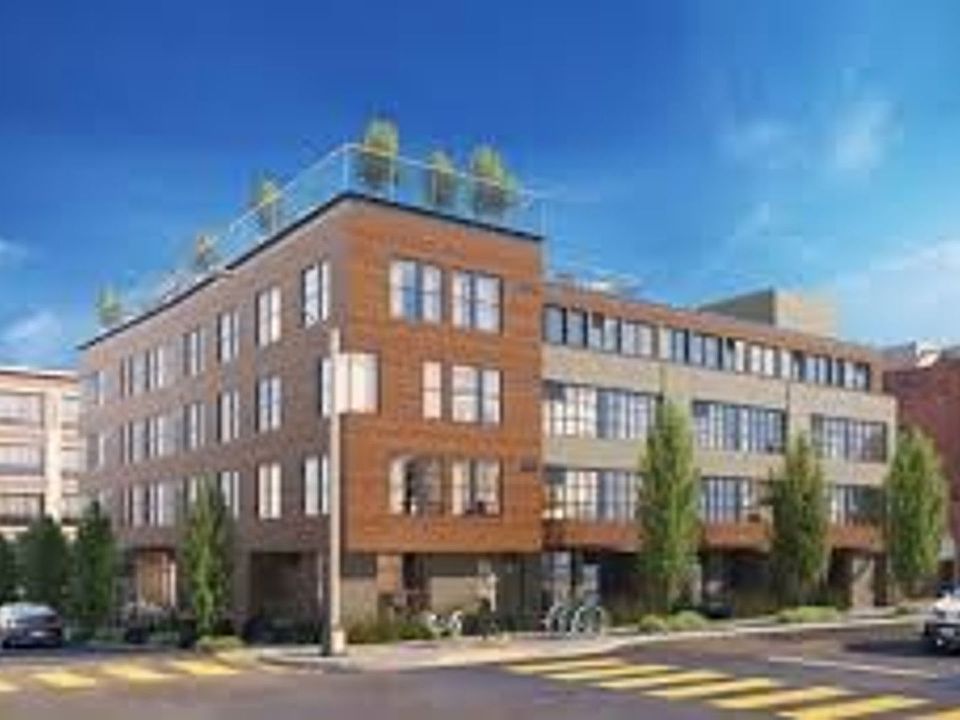 1st image of 901 Tennessee St #303