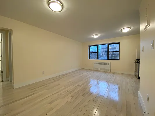 Rented by FirstService Realty (legacy) | media 6