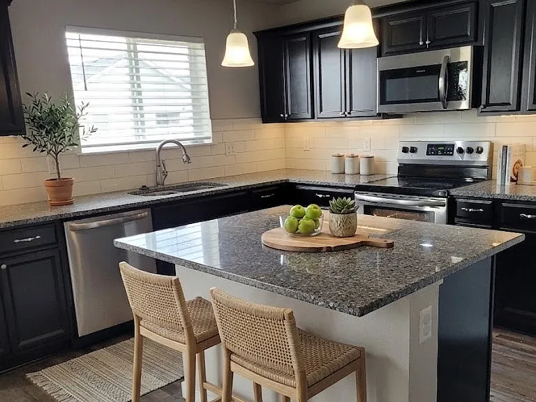 17795 Stony Ridge Ave — Photo 3