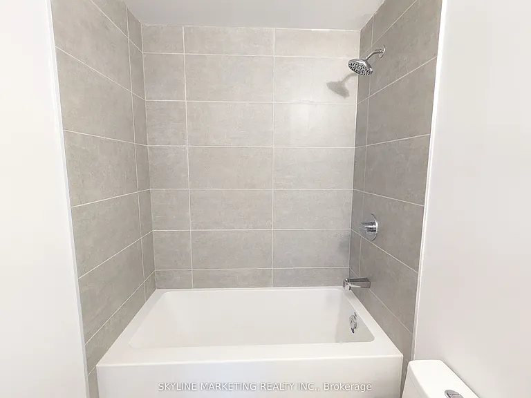 2450 Old Bronte Rd #737 — Photo 7