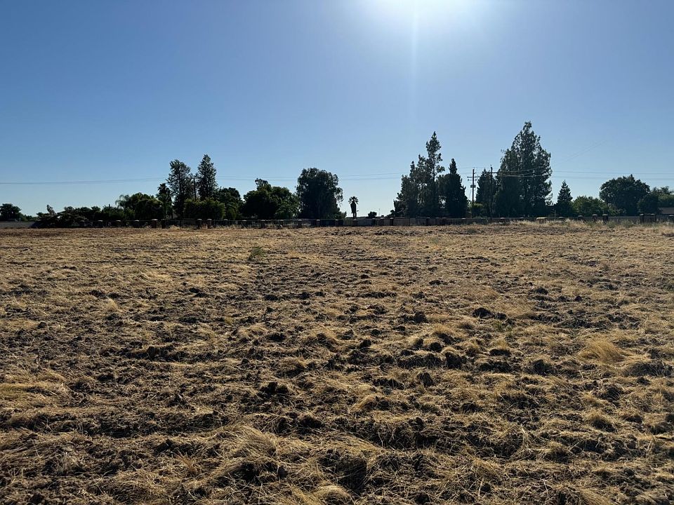 2210 N Grantland Ave Fresno CA Zillow