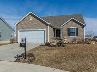 2021 Preston Woods Pkwy, Lake Saint Louis, MO 63367