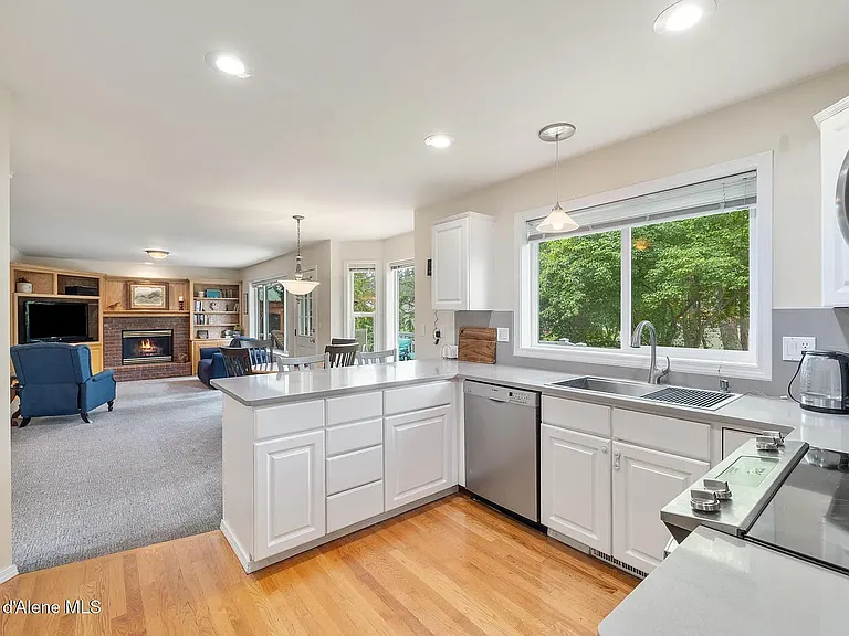 4950 E Frazier Dr — Photo 13