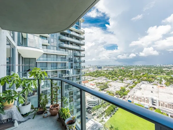 121 NE 34th St, Miami, FL