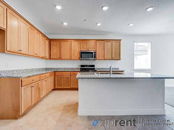 5th image of 1585 Shirley Ave