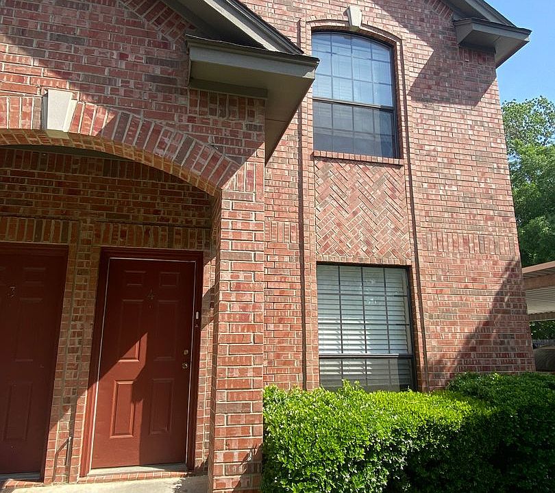 1st image of 2208 N Carroll Blvd #4