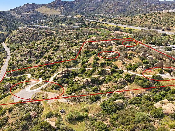 5th image of 22001 Santa Susana Pass Rd