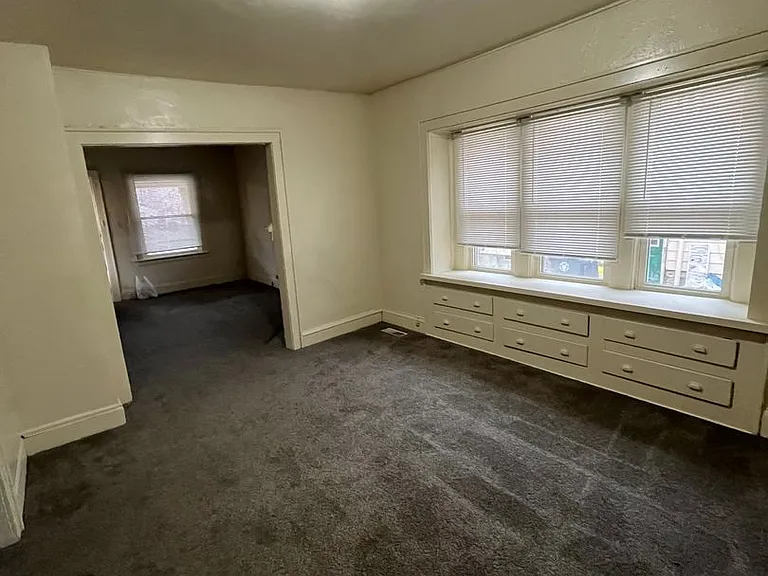 72 E. Mapledale Ave. — Photo 3