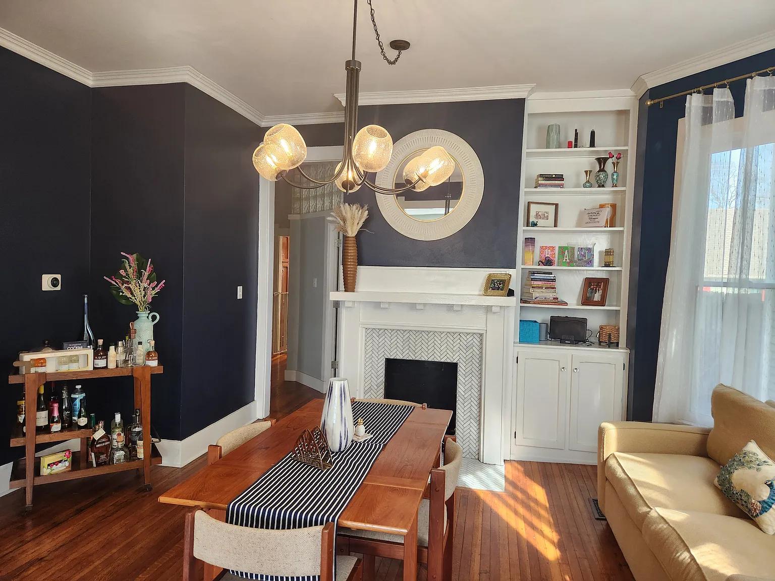 1 bed, 1184 sqft, $1,750 — Photo 3