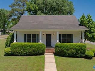 3224 Alpine St SW, Huntsville, AL 35805